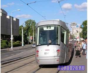 Дурно пахнущий трамвай в Риге осмотрят производители из Чехии